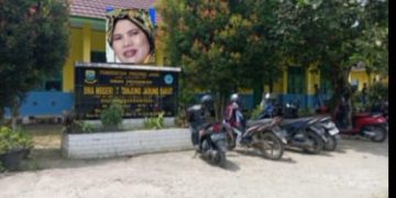 Kepala sekolah “Seumur Hidup” Irma P. Bebas Lakukan Praktek Pungli di SMAN 7 Tanjab Barat “Di Beking” Oleh Pejabat Disdik provinsi Jambi.