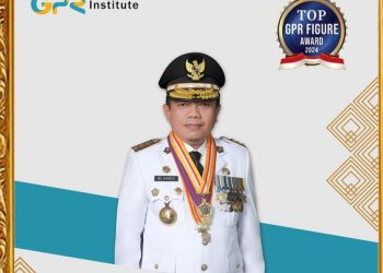 Photo Gubernur Propinsi Jambi . Bp. Haris