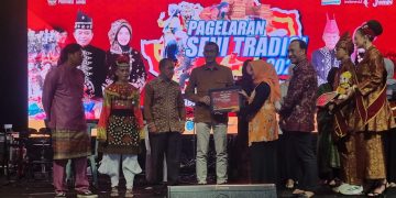 Teh Kayu Aro Ramaikan Pagelaran Seni Tradisi