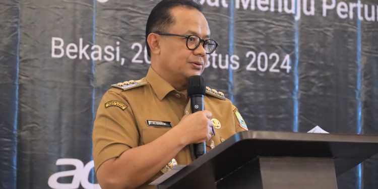 Bijak Ber-TKDN, Pj. Wali Kota Bekasi: “Jadilah Pahlawan dengan Berperan dalam Pertumbuhan Ekonomi