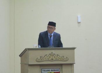 Pj. Bupati Tulang Bawang Ir. Ferli Yuledi, SP., MM., MT., memberikan sambutan dan menghadiri pengucapan sumpah/janji anggota DPRD Kabupaten Tulang Bawang masa jabatan 2024 – 2029