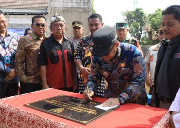 Pj. Wali Kota Bekasi, resmikan Taman di Perwira Bekasi Utara