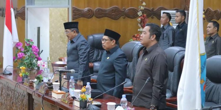 Bupati Hadiri Rapat Paripurna ke Empat DPRD Kabupaten Tanjabbar Tahun 2024