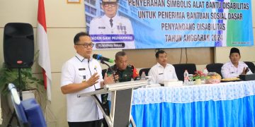 Peduli Disabilitas, Pemerintah Kota Bekasi Serahkan Bantuan Sosial Dasar