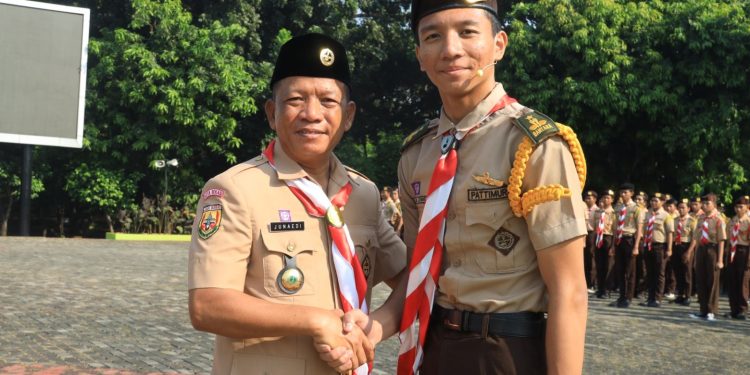 Sekda Pemkot Bekasi Jadi Inspektur Upacara Peringatan Hari Pramuka ke 63 Tahun