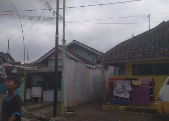 Tanpa Pemberitahuan, Pemasangan Tiang WiFi di Tamansari Disorot Warga