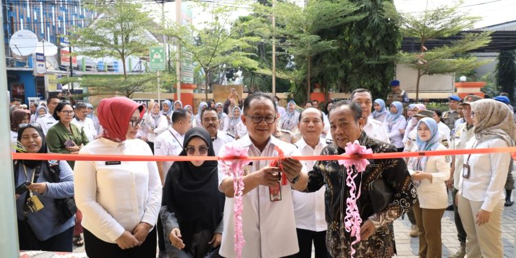 Pj. Wali Kota Bekasi Resmikan Gedung Puskesmas Bintara setelah Rehab Berat dan Pembukaan Poli Akasia