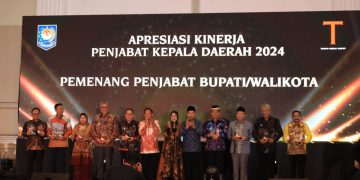 Pj. Wali Kota Bekasi Raih Apresiasi Penghargaan Sebagai Penjabat Kepala Daerah dengan Kinerja Total dan Ekonomi Daerah Fiskal Tinggi