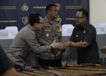 Polres Metro Bekasi dan Pj. Wali Kota Bekasi Gelar Konferensi Pers Terkait Perkembangan Investigasi Penemuan 7 Mayat Di Kali Bekasi