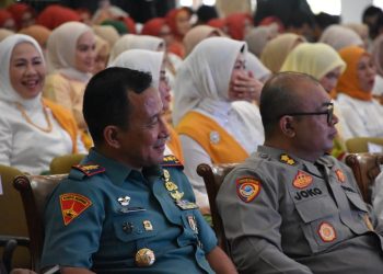 Danbrigif 4 Mar/BS dan Ketua Cabang 7 Jalasenastri PG Kormar Hadiri Peringatan Hari Ibu ke-94 Tahun 2024
