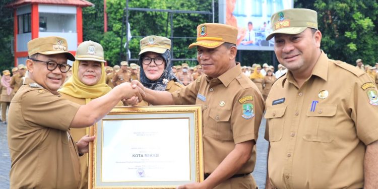 Ucapkan Selamat untuk TKK Kota Bekasi. Pj Wali Kota Bekasi bersyukur Nilai Tes P3K menggembirakan