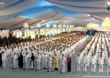 Bupati dan Wakil Bupati Bekasi Ade Kuswara Kunang dan Asep Surya Atmaja Resmi Dilantik Presiden Prabowo