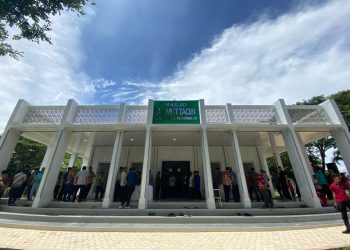 Bupati Pesawaran Resmikan Masjid AL- Mutaqin di Komplek Pemkab Peswaran