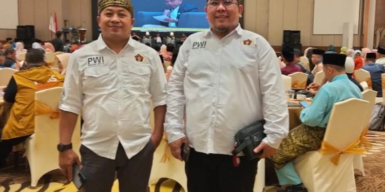 PWI BEKASI RAYA UCAPKAN SELAMAT ATAS PELANTIKAN BUPATI DAN WAKIL BUPATI TERPILIH