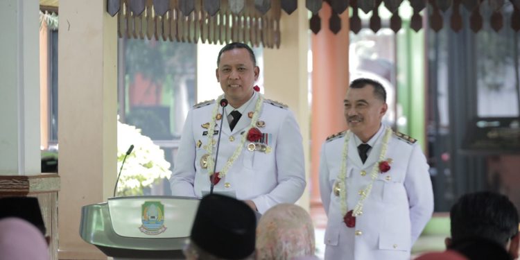 Aparatur dan Para Tokoh Sambut Hangat Walikota Tri Adhianto dan Wawali Haris Bobihoe