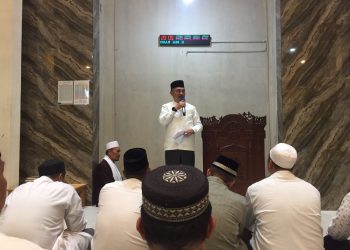Tokoh Jatisampurna Sambut Wawali Bobihoe Saat Terawih Keliling