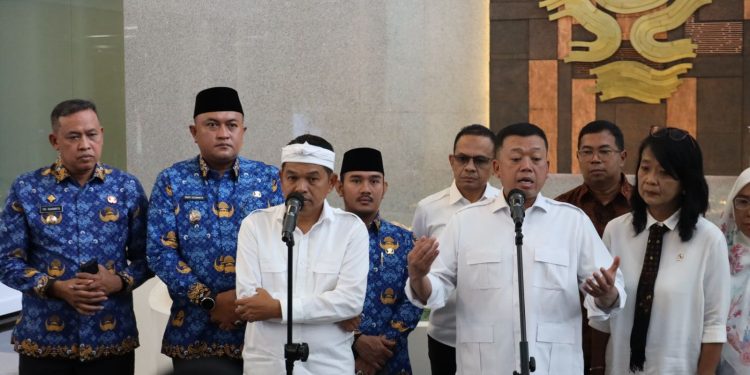 Wali Kota Bekasi Hadiri Rakor Bersama Menteri ATR/BPN dan Gubernur Jabar Bahas Penertiban Bangunan Liar