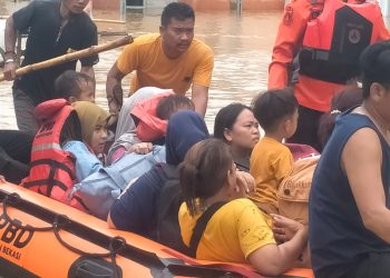 Banjir di Bekasi, Bupati Instruksikan BPBD dan Dinsos bergerak turun ke Lokasi Banjir