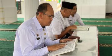 Spirit Ramadhan 1446H, Pegawai Lapas Narkotika Bandar Lampung Ikuti Program “One Day One Juz”