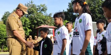 Wali Kota Bekasi Lepas Tim Sepak Bola SSB Tajimalela untuk Berlaga di Kuala Lumpur Cup 2025