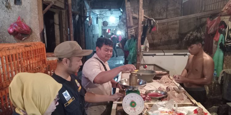 Dinas Perdagangan dan Perindustrian Kota Bekasi Laksanakan Tera Ulang Sidang Pasar di Pasar Baru Kota Bekasi