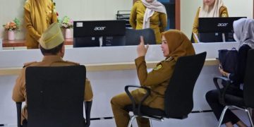 Hari Pertama Kerja, Wali Kota Eva Dwiana Sidak Sejumlah OPD dan MPP Bandar Lampung