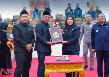 Wali Kota Eva Dwiana Hadiri Rapat Paripurna DPRD Kota Bandar Lampung