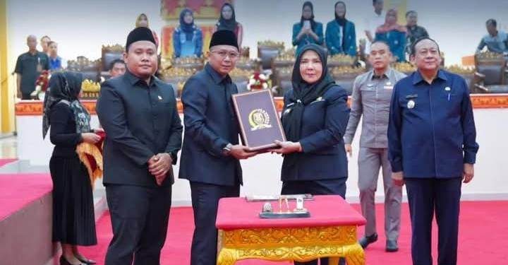 Wali Kota Eva Dwiana Hadiri Rapat Paripurna DPRD Kota Bandar Lampung