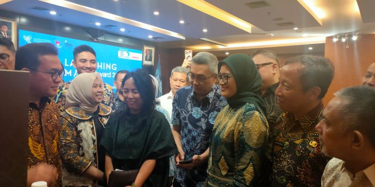 Kepala Dinas Perdagangan Dan Perindustrian Kota Bekasi Hadiri Launching UKM Award