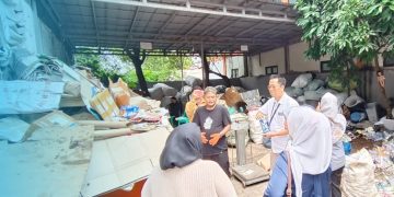 Tindaklanjuti Sanksi Administratif TPA, Tim KLHK Dan DLH Kota Bekasi Lakukan Monitoring Dan Evaluasi Lapangan