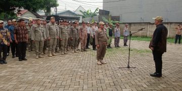 Camat Jatisampurna Tertibkan Bangunan Liar di Jalan Pertamina B Kelurahan Jatiraden