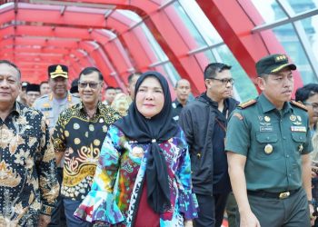 Resmikan JPO Siger Milenial, Wali Kota Eva Dwiana Perkenalkan Ikon Baru Bandar Lampung