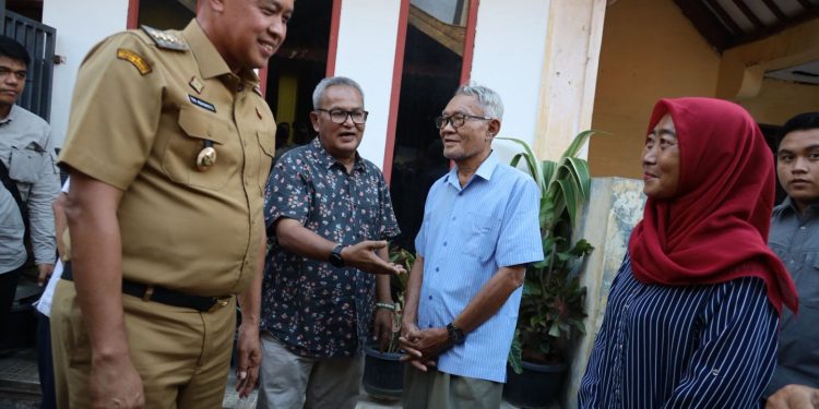 Wali Kota Bekasi Temui Ibu Maelani, Korban Kekerasan Anak Kandung dan Pastikan Pendampingan Kesehatan dan Psikologis