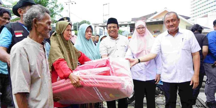 Pemkot Bandar Lampung Tak Putus Salurkan Bantuan Bagi Warga Terdampak Banjir