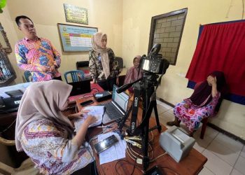 Pemkot Bandar Lampung Salurkan Dokumen Kependudukan untuk Korban Banjir