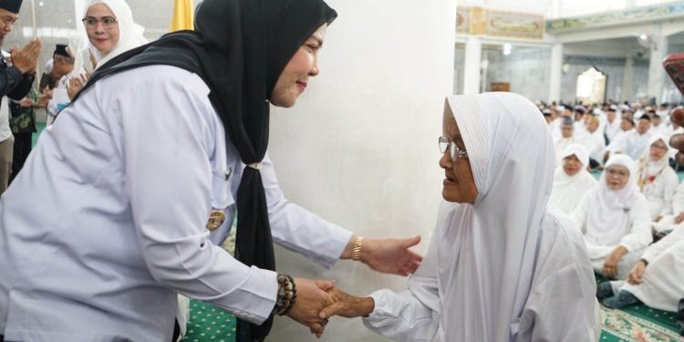 Wali Kota Bandar Lampung Lepas 1.500 JCH di Masjid Al Furqon