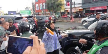 Wali Kota bersama Dandim, dan Kapolresta Berbagi Takjil untuk Masyarakat Bandar Lampung