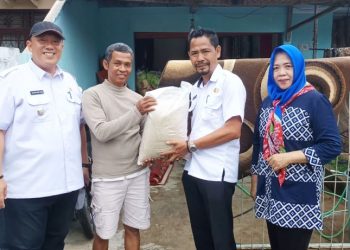 Pemkot Salurkan Beras Bantu Warga Terdampak Banjir di Bandar Lampung