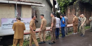 Satgas Penertiban Bangunan Pemkot Bandar Lampung Temukan Rumah Berdiri di Atas Saluran Air