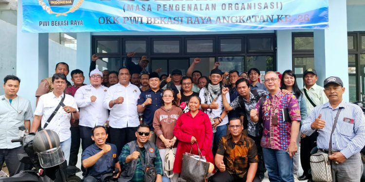 PWI Bekasi Raya Gelar Masa Pengenalan Organisasi kepada 60 Orang Peserta OKK Angkatan ke-26