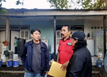 AHLI WARIS DATANGI LOKASI TANAH SENGKETA DI SITUBONDO, SEMPAT TERJADI KERIBUTAN