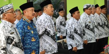 Buka Konferensi PGRI, Wawali Harris Bobihoe : Guru Memiliki Peran Strategis Membangun Peradaban