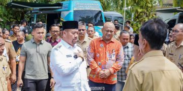 Peringati Hari Lingkungan Hidup Sedunia, Bupati Batu Bara Bersihkan Sampah Plastik di Pantai Belacan