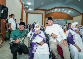 Suasana Haru, Bupati Batu Bara Sambut Kepulangan Jemaah Haji Batu Bara