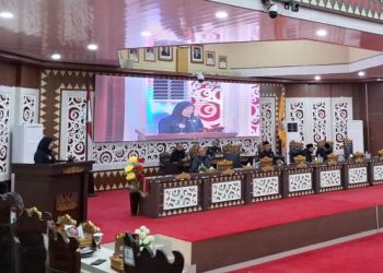 Wali Kota Eva Dwiana Sampaikan LKPJ 2024 dan RPJDM 2025-2029 di DPRD Bandar Lampung