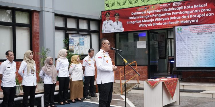 Disdukcapil Kota Bekasi Laksanakan Deklarasi Penguatan Pembangunan Zona Integritas Menuju WBK dan WBBM