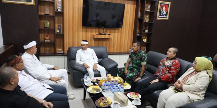 Gubernur Jabar dan Wali Kota Satu Panggung Sapa Warga di Alun Alun