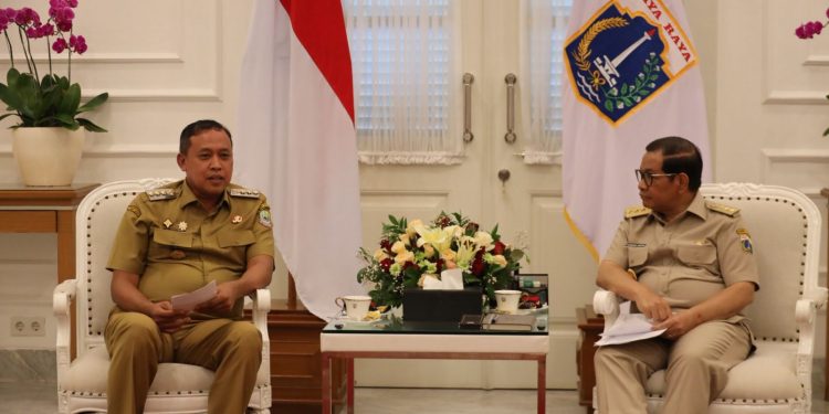 Sinergi Antarwilayah: Wali Kota Bekasi dan Gubernur DKI Jakarta Bahas Transportasi, Air Bersih, dan Bantargebang