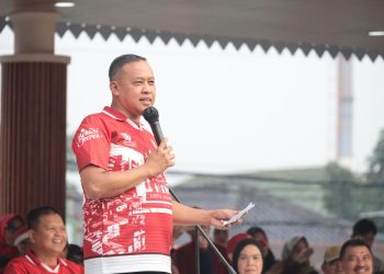 Walikota Bekasi Bersama Ribuan Warga Susuri Jejak Sejarah di Kota Bekasi Berjalan Kaki