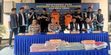 MANTAN BRANS MANGER DAN SATU STAF PEMASARAN BANK BSI CABANG RIMBO BUJANG DITETAPKAN JADI TERSANGKA OLEH UNIT TINDAK PIDANA KORUPSI (TIPIKOR) POLRES TEBO